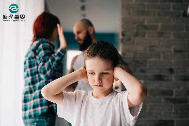 懷疑孩子長相不像父母不是親生去做親子基因鑒定結果還真不是……