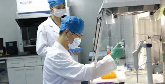 申請親子鑒定麻煩嗎，哪些東西可以做？血痕樣本可以嗎？