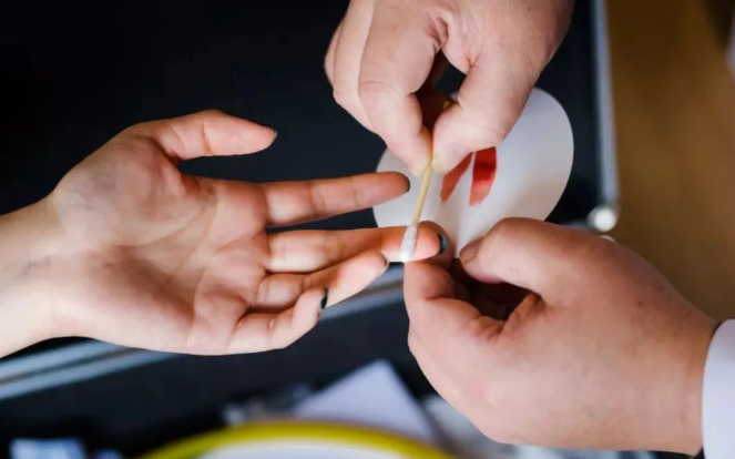 戶口親子鑒定當事人采血時不可缺的資料